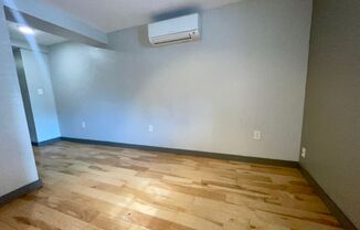 Studio, 1 bath, 350 sqft, $950, Unit 513Cath-B