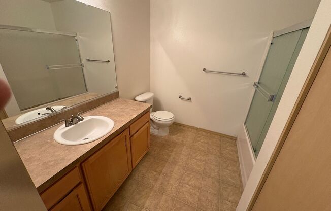 2 beds, 2 baths, 1,018 sqft, $1,450, Unit 354-3013