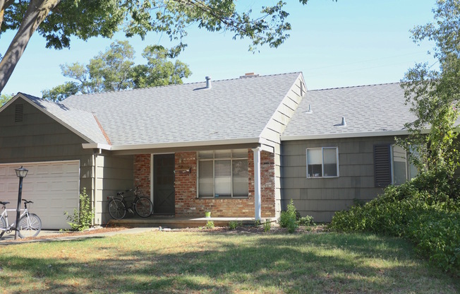 4 Bedroom Home Close to Campus-$750 Off 1st Month's Rent