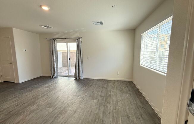 Modern Townhome Near Lone Mountain | Gated & Pool