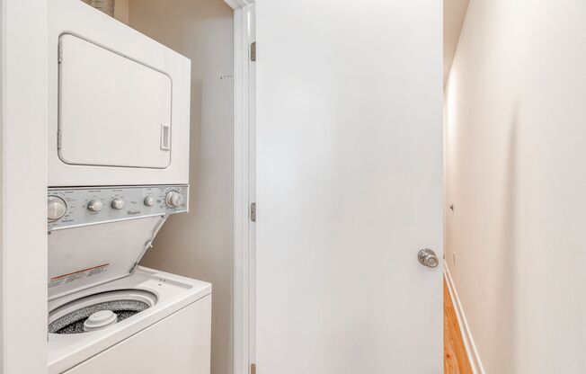 1 bed, 1 bath, 449 sqft, $1,660, Unit 504