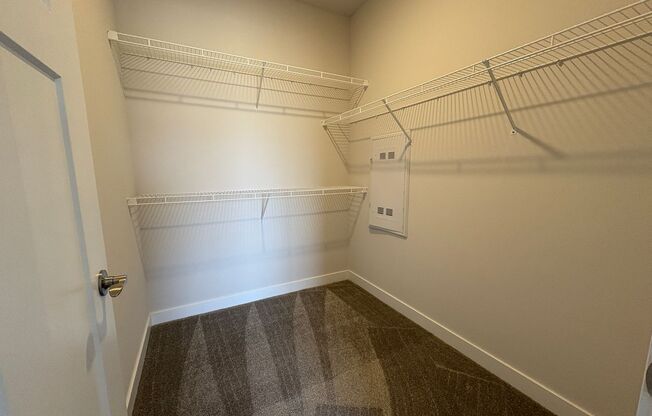 1 bed, 1 bath, 768 sqft, $1,560, Unit 4880-208