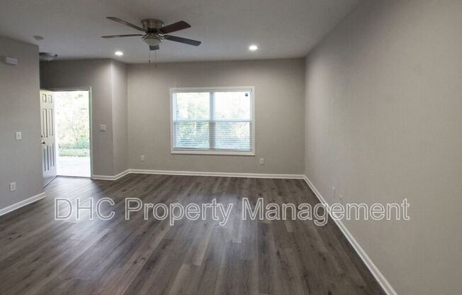 2290 CONNALLY PL