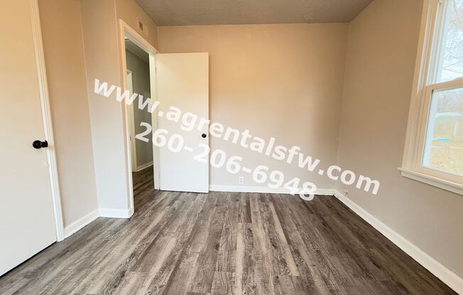 3 beds, 1 bath, $950