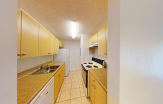 2 beds, 1 bath, $1,675, Unit UNIT J