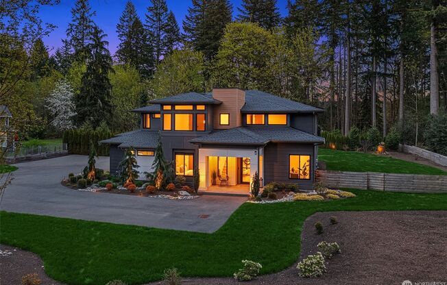 Contemporary Luxury Meets Exceptional Privacy in Woodinville