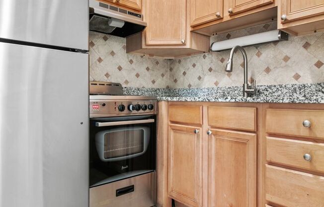 1 bed, 1 bath, 520 sqft, $1,945, Unit 902
