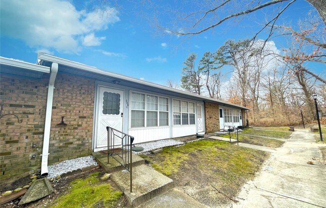 306 C TORQUAY CT