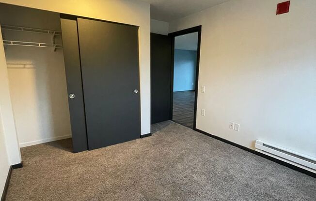 2 beds, 1 bath, 840 sqft, $2,200, Unit 304