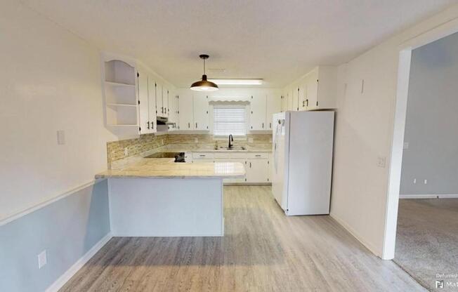 3 beds, 2 baths, 2,043 sqft, $1,700