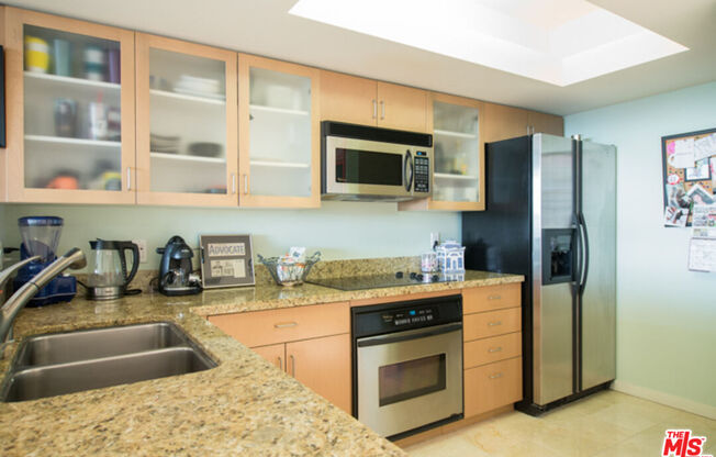 1 bed, 1.5 baths, 959 sqft, $4,495, Unit 719