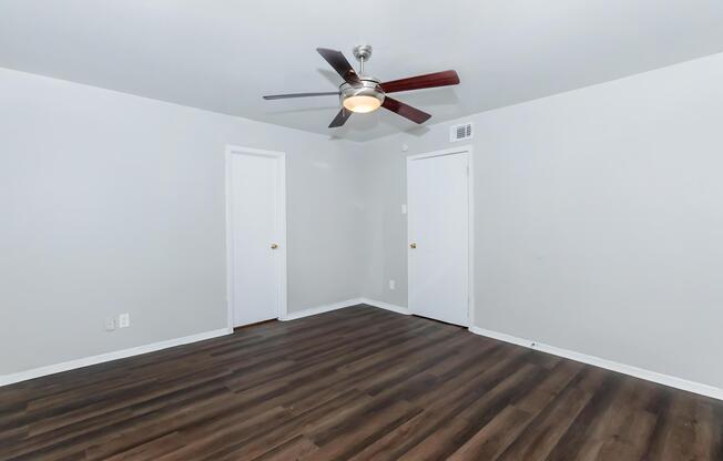 3 beds, 2 baths, 1,362 sqft, $1,381