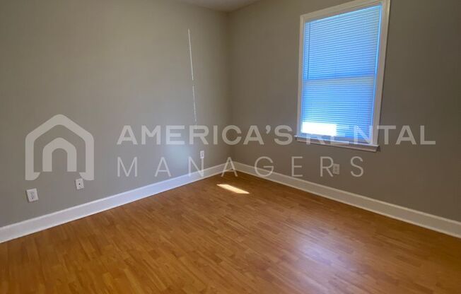 2 beds, 1 bath, 864 sqft, $1,095, Unit 1305 Avenue Court SE