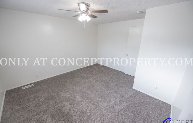2 beds, 1 bath, 935 sqft, $1,299, Unit 30