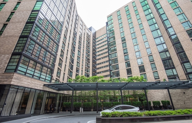 1 bed, 1 bath, 855 sqft, $4,650, Unit 6F