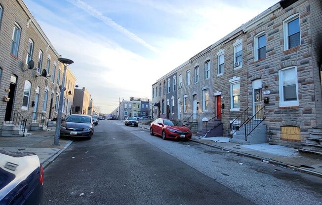 3Br/1Ba Townhouse