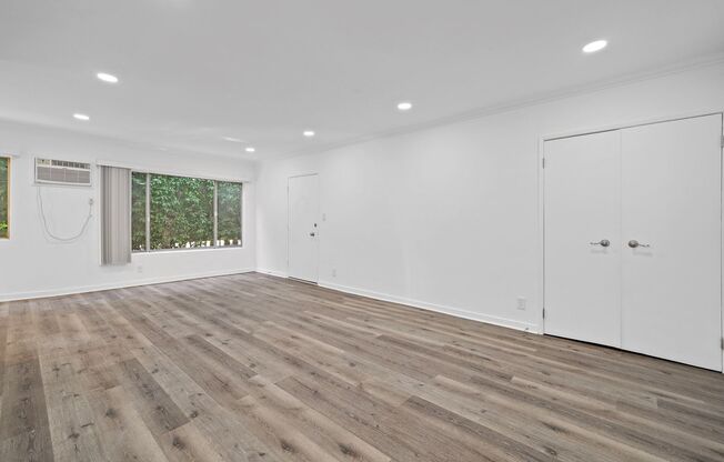 911 Havenhurst Drive (#840)