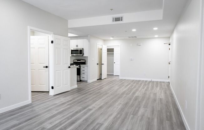 3 beds, 2 baths, 1,450 sqft, $3,898, Unit 201