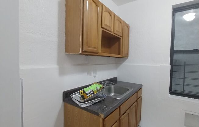 1 bed, 1 bath, $2,050, Unit 1C