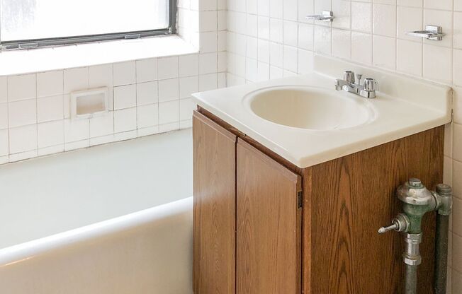 Studio, 1 bath, 478 sqft, $1,635, Unit 540-4C