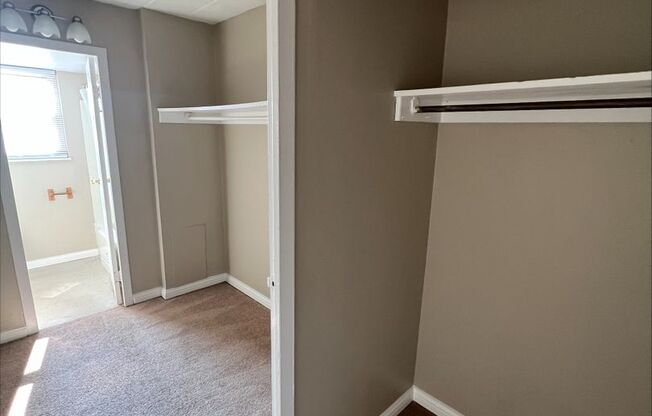 Studio, 1 bath, 380 sqft, $595, Unit 404