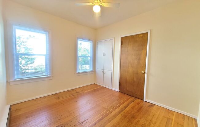 1 bed, 1 bath, $1,100, Unit 2