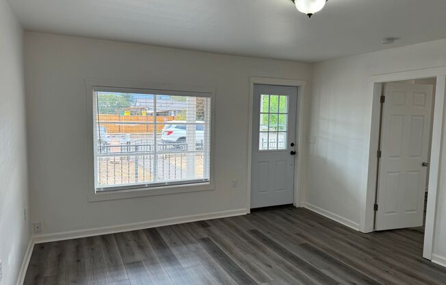 Updated 3 bedroom 2 bathroom duplex in historic Coburg!