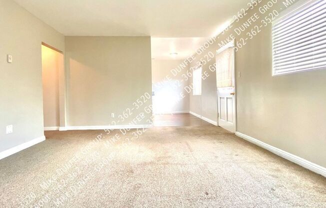 1021 ROSEWELL AVE