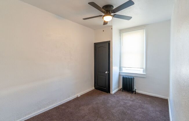 3 beds, 1 bath, $1,400