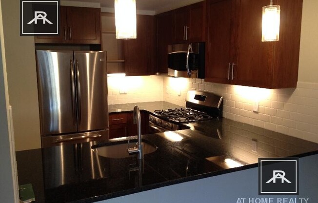 323 HAMMOND POND PKWY