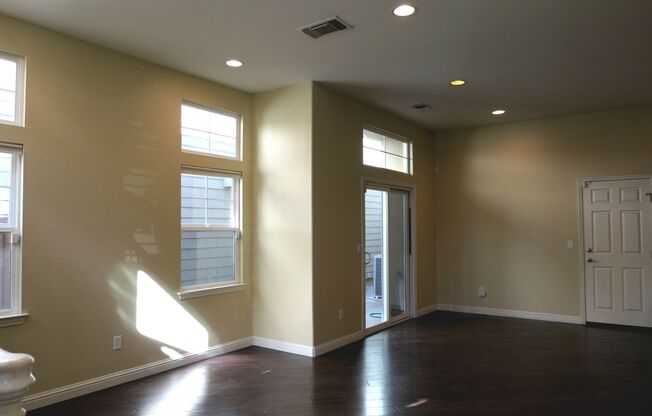 3 bed/2.5 bath townhome near Downtown San Jose