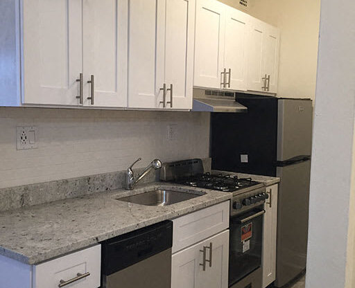 Contemporary Kitchen at 14 West Elm Apartments, Illinois