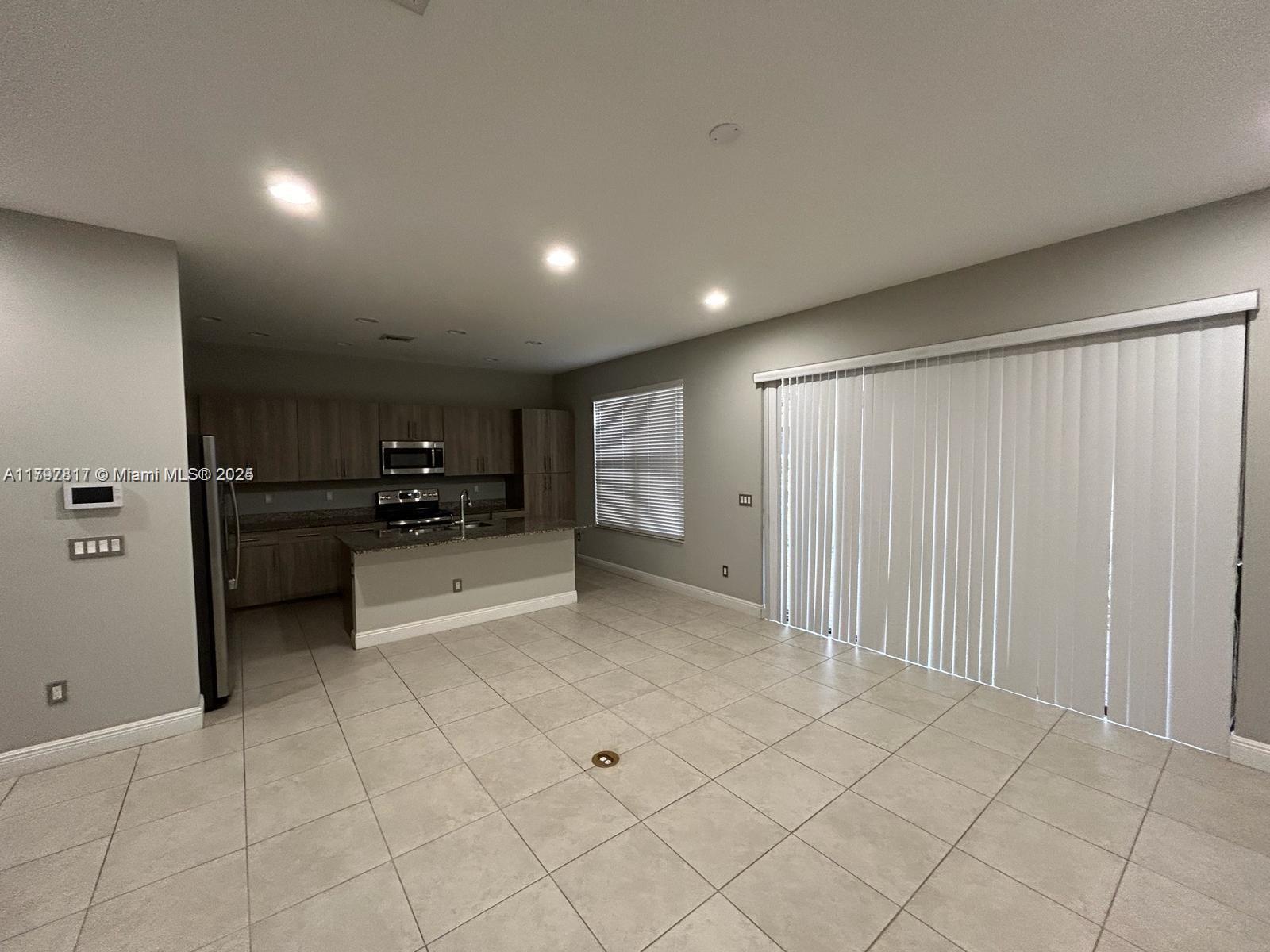 20962 NW 1 DR