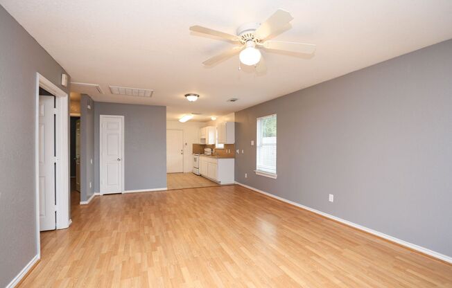 Charming one-story, detached single-family home in Houston offering 3 bedrooms and 1 bath.