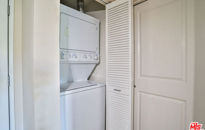 6400 Crescent Park E Apt 109
