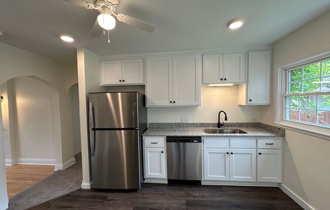 3 beds, 2 baths, 1,500 sqft, $1,895, Unit Unit 1