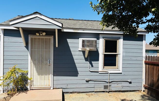 3730 Ivy St. #B - East Del Paso Heights 95838