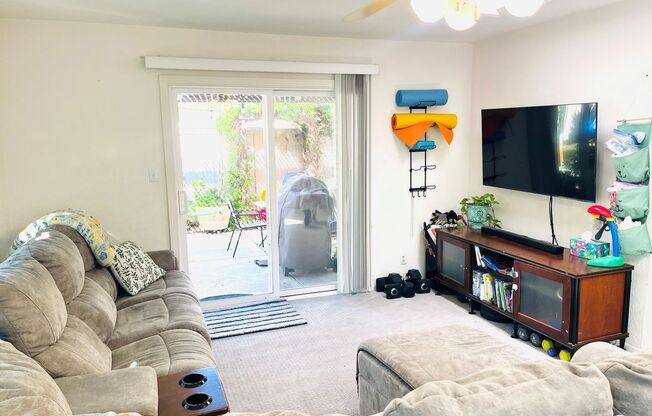 Updated 3 Bed / 2 Bath in Sabre Springs!!