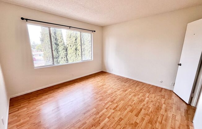 3 beds, 1 bath, $3,100