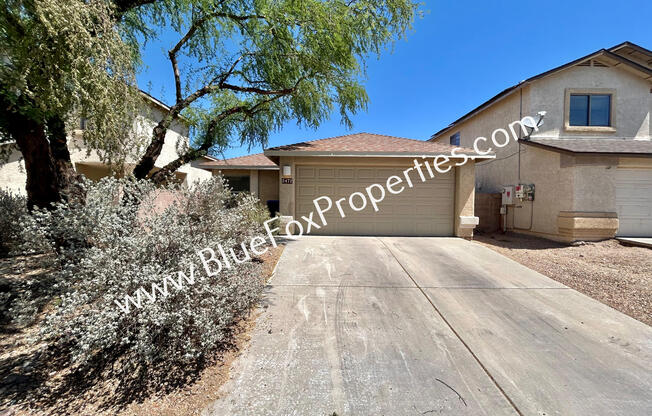 2472 W CHRIS OLIVER WAY