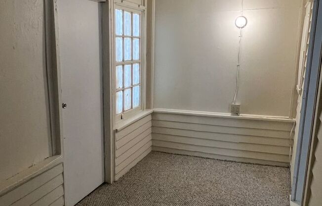 1 bed, 1 bath, $925, Unit Apt. 2