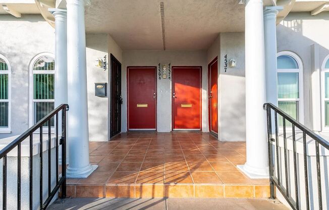 Bright and airy 2-bedroom 2-bath in Mid- City