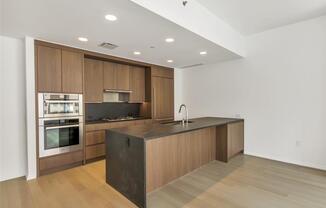 50 W 27 ST