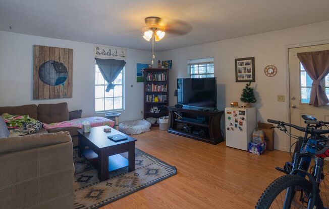 Beautiful House Near Downtown!!!