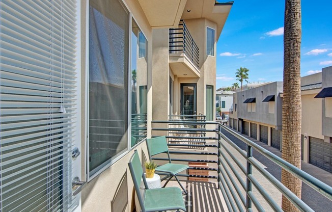 Spacious Apartment Balcony | 3 Bedroom Apartments In Phoenix Arizona | Pavilions on Central