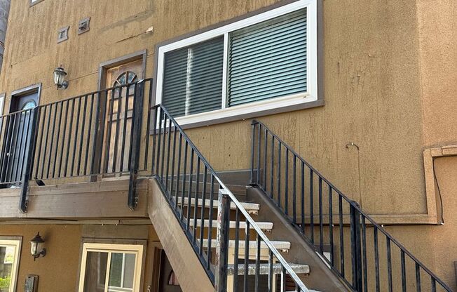 Modern Upstairs Unit Condo with Lots of Sunlight! Close to SDSU