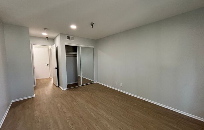 1 bed, 1 bath, 695 sqft, $2,148, Unit 210