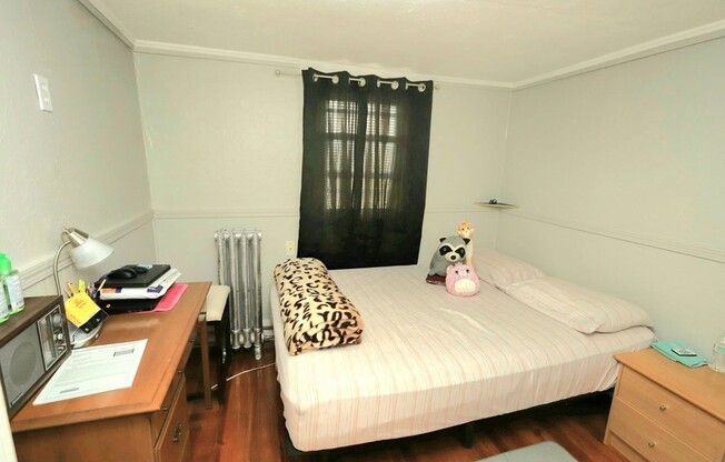 8 ADAMS ST
