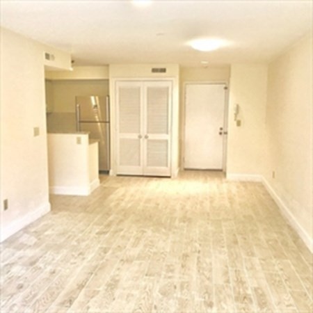 2 beds, 2 baths, 878 sqft, $3,300, Unit 1C