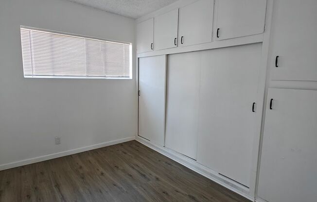 2 beds, 1 bath, 900 sqft, $1,900, Unit Unit 2